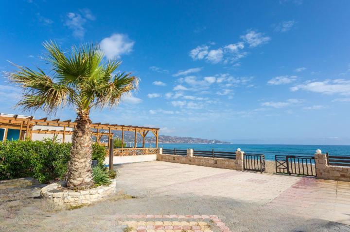 Dionysiasea 1 - Cozy Escape Steps From The Beach! Gazi Exterior foto