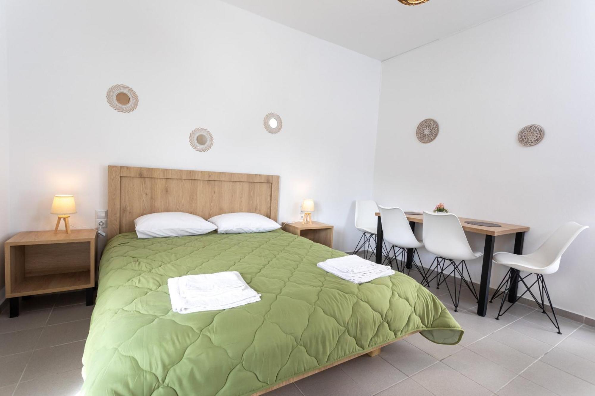 Dionysiasea 1 - Cozy Escape Steps From The Beach! Gazi Exterior foto
