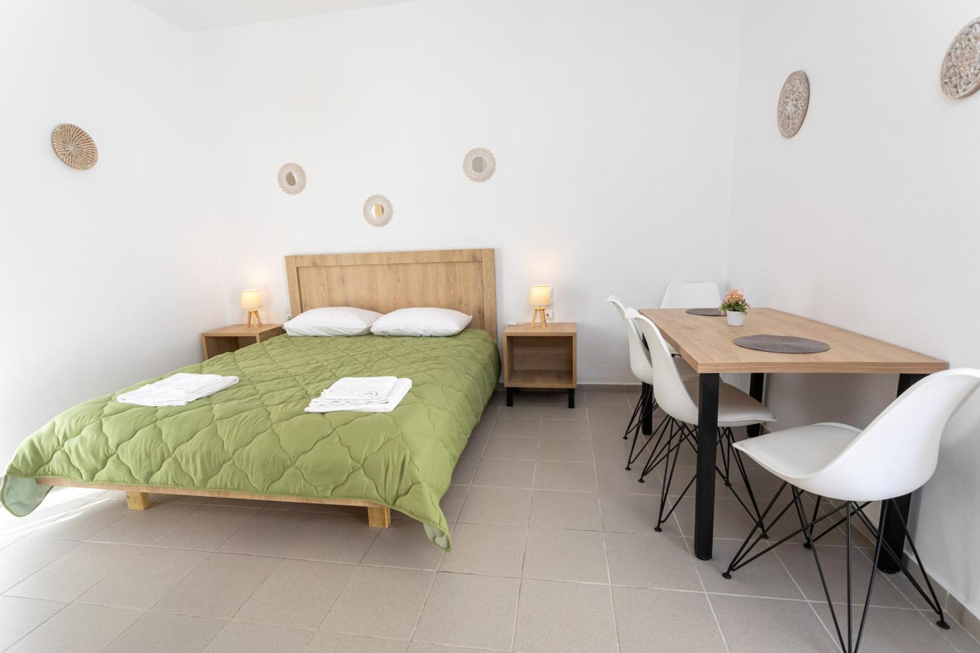 Dionysiasea 1 - Cozy Escape Steps From The Beach! Gazi Exterior foto