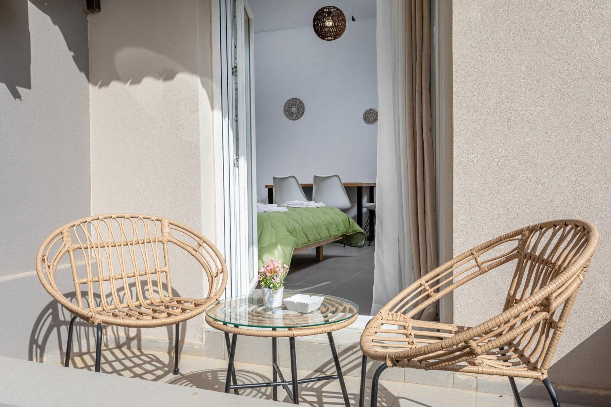 Dionysiasea 1 - Cozy Escape Steps From The Beach! Gazi Exterior foto